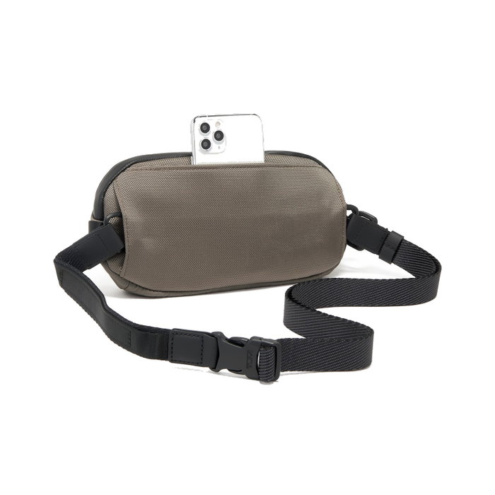 TUMI Bandolera Alpha Bravo Sand 144586-1775 TUMI Bandolera Alpha Bravo Sand 144586-1775