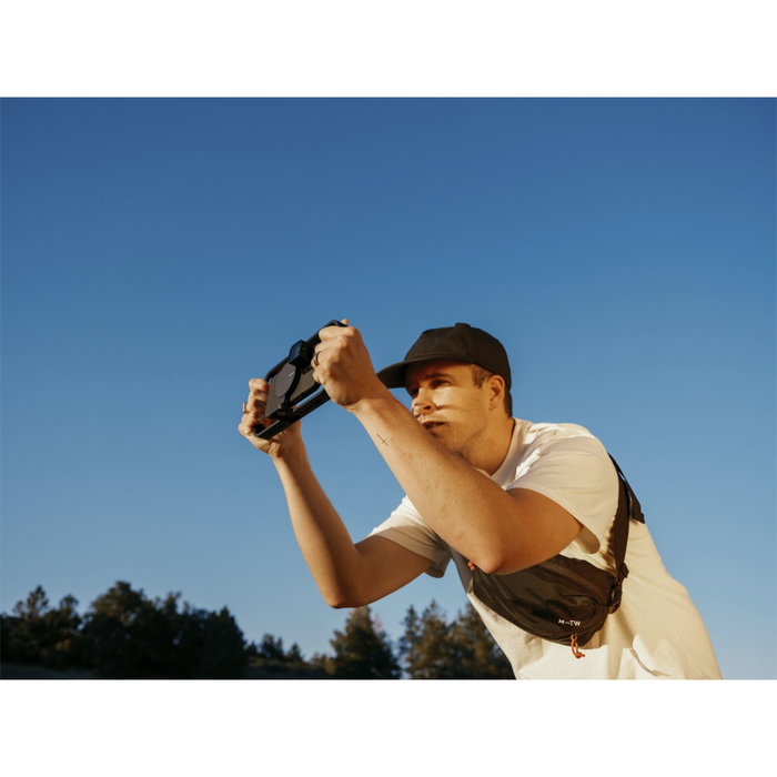 Moment Mobile Filmmaker Cage for MagSafe Moment Mobile Filmmaker Cage for MagSafe