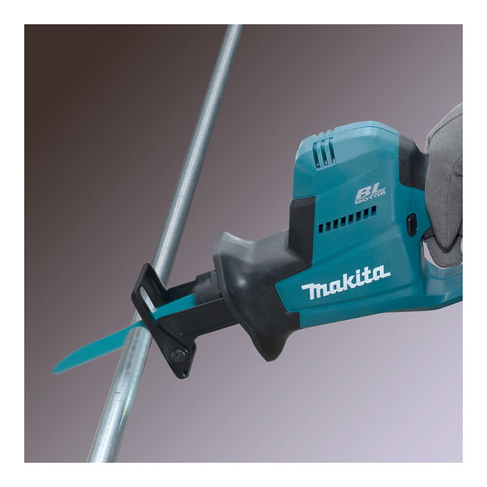 Makita DJR189Z Sierras de Vaiven Reciprocantes, Sin Escobillas, Corte Madera 255 mm, Tubo 130 mm, 18 V, Negro/Azul