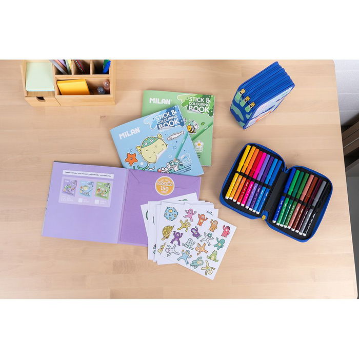 Milan Cuaderno para colorear Blue Odissey con 150 adhesivos, 16 páginas, 21 x 21 cm