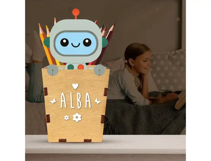 Wondee Portalápices Personalizable de Madera Robot, Cubilete Infantil para Lápices y Útiles Escolares, 10x19 cm, Materiales Sostenibles