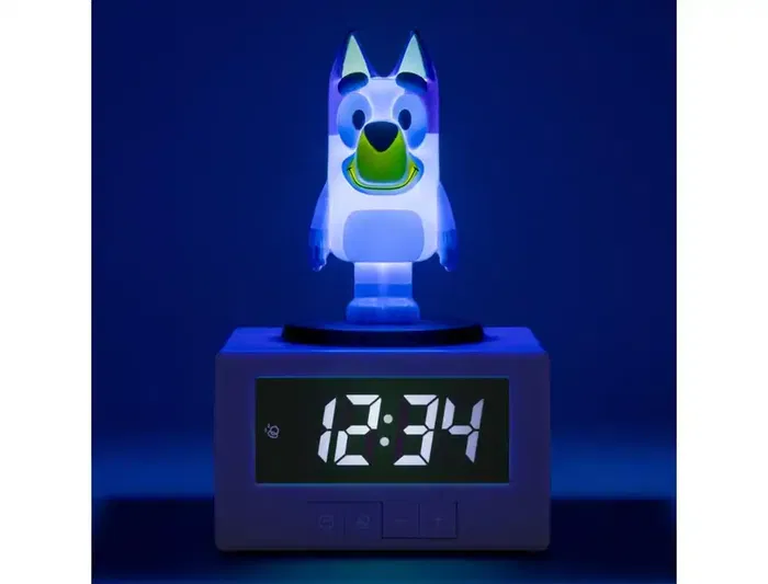Wondee Despertador Bluey Icon con Luces y Canción - Figurita, Luz Nocturna y Función de Alarma, 15.6 cm, para Niños