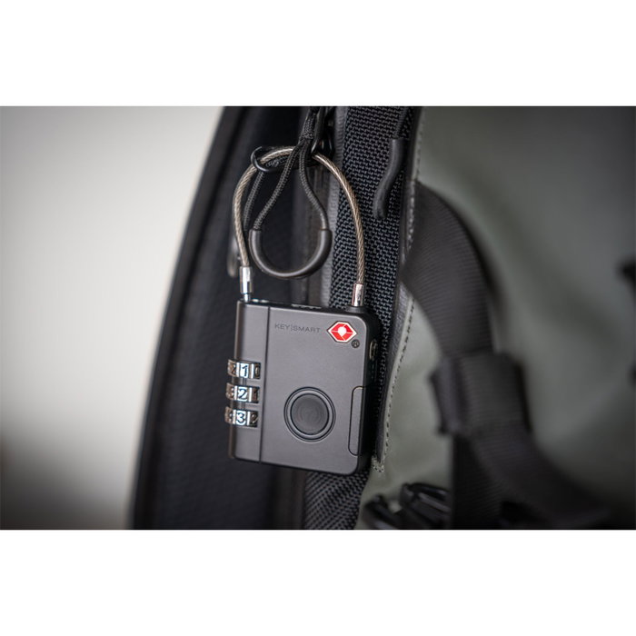 KeySmart Travel Smartlock with Find My Negro KeySmart Travel Smartlock with Find My Negro