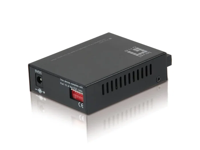 LevelOne FVT - 2401 Convertidor de Medios Fibra Óptica 10 / 100Base - TX a 100Base - FX SC Monomodo 40 km 1310 nm 100 Mbit / s Negro