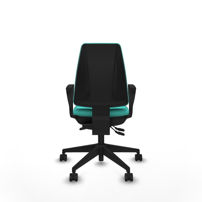 Silla de oficina Elche con mecanismo Asincro tapizada con Similpiel color Turquesa. Equipada con Base piramidal negra, Brazos fijos y Ruedas 65mm nailon