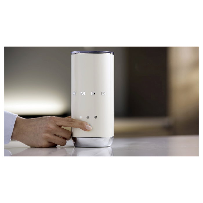 Smeg MFF02WHEU Espumador y Calentador de Leche Automático Blanco Smeg MFF02WHEU Espumador y Calentador de Leche Automático Blanco