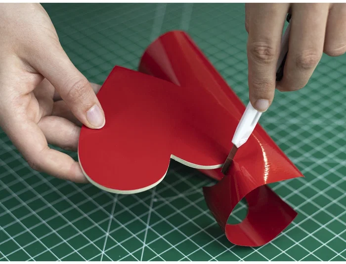 D-c-fix Rollo Adhesivo Rojo Señales 45 cm x 15 m para Manualidades, Decoración y Renovación de Muebles - Papel Autoadhesivo Removible Ideal para Bricolaje