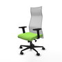 Sillón Albacete con mecanismo Sincro tapizada con Tela color Pistacho y malla color Blanco. Equipado con Base nailon negra, Brazos 2D y Ruedas 65mm nailon