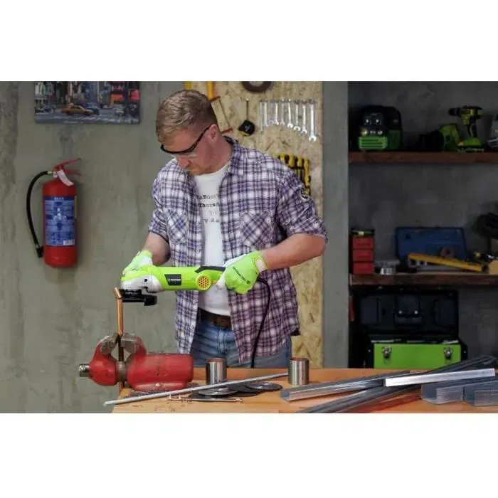 Fieldmann Amoladora Angular FDB 201401-E 1400W 150mm Velocidad Ajustable hasta 8600 rpm Fieldmann Amoladora Angular FDB 201401-E 1400W 150mm Velocidad Ajustable hasta 8600 rpm