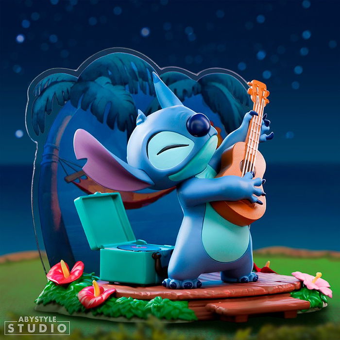 Abystyle Figura Disney Stitch SG Tocando Guitarra y Ukelele con Vinilos - Colección SG Escala 1/10 - Altura 10 cm