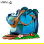 Abystyle Figura Disney Stitch SG Tocando Guitarra y Ukelele con Vinilos - Colección SG Escala 1/10 - Altura 10 cm