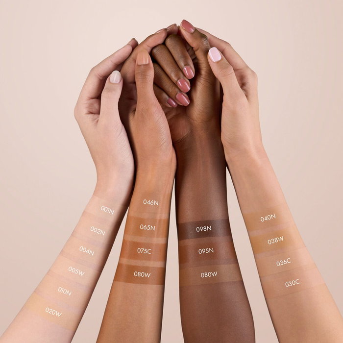 Catrice #010N NUDE DROP Tinted Serum Foundation. Base de Maquillaje Fluida Hidratante con AH & Vit E, Acabado Mate Natural, 30ml.