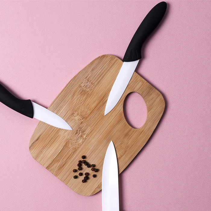 Easy Make Cuchillo de Cocina Cerámico con Funda Protectora 10 cm - Hoja Anti-Oxidación para Frutas y Vegetales, Mango Ergonómico Easy Make Cuchillo de Cocina Cerámico con Funda Protectora 10 cm - Hoja Anti-Oxidación para Frutas y Vegetales, Mango Ergonómico