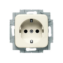 BUSCH-JAEGER Busch-Duro 2000 SI enchufe CEE 7/3 blanco