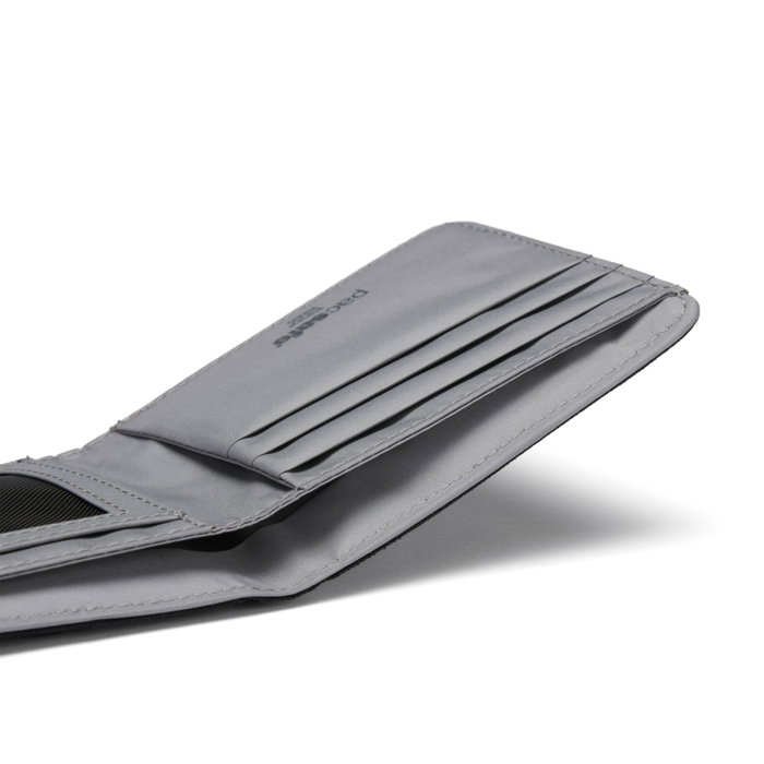 Pacsafe RFIDsafe Bifold Wallet Black Pacsafe RFIDsafe Bifold Wallet Black