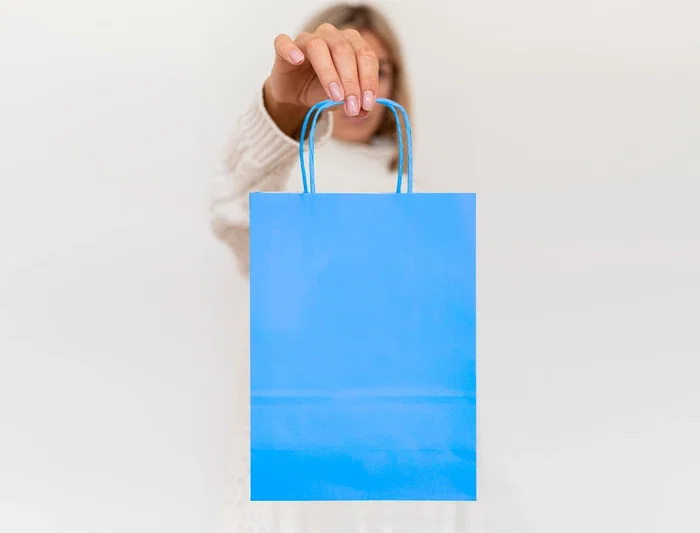Q-connect Bolsa de Papel Celeste tamaño L con Asa Retorcida, 320x400x140 mm