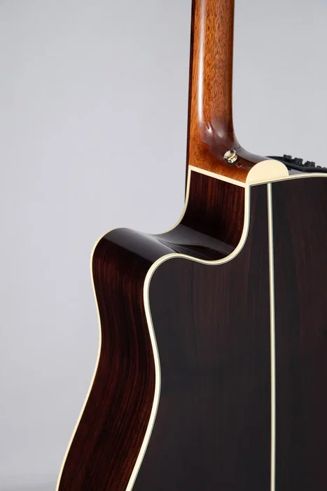 Takamine P5DC Guitarra electroacústica Dreadnought con cutaway Takamine P5DC Guitarra electroacústica Dreadnought con cutaway