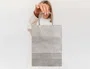 Q-connect Bolsa Kraft Plata con Asas Retorcidas 240x100x310 mm
