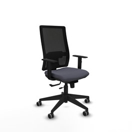 Silla de oficina Horna con mecanismo Sincro/Traslack tapizada con Tela color Gris oscuro y malla color Negro. Equipada con lumbar 1D, Brazos 1D y Ruedas 65 mm parqué