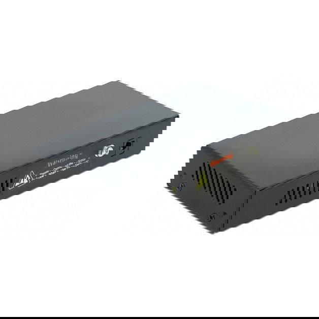 DeLOCK Conmutador Gigabit Ethernet Switch 4 Puertos PoE + 1 Ranura SFP, IEEE 802.3at, Sin Ventilador, Negro