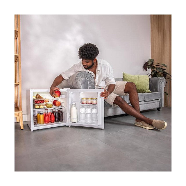 Cecotec GrandCooler 20000 L SilentCompress Blanco E - Nevera Independiente de 46 L, Clase N-T, 38 dB, Puertas Reversibles