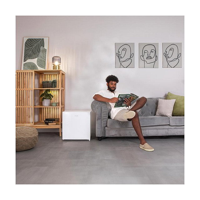 Cecotec GrandCooler 20000 L SilentCompress Blanco E - Nevera Independiente de 46 L, Clase N-T, 38 dB, Puertas Reversibles