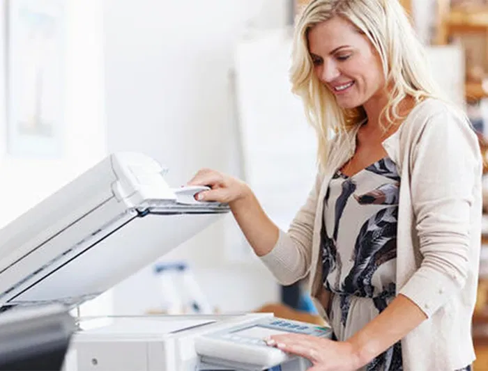 Q-connect Transparencias Din A4 KF26066 para Fotocopiadora Tratada Dos Caras, Caja 100 Hojas