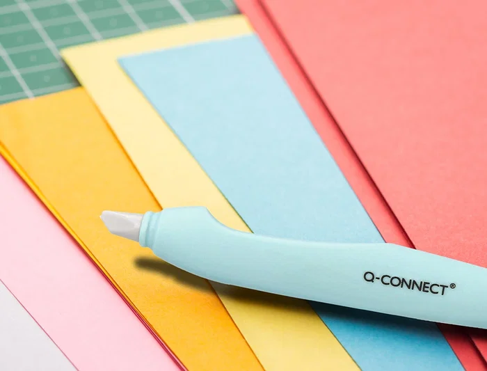 Q-connect Bisturí Plástico para Cortar Papel, Cuchilla Cerámica XD-119, Mango Ergonómico, 1 Unidad