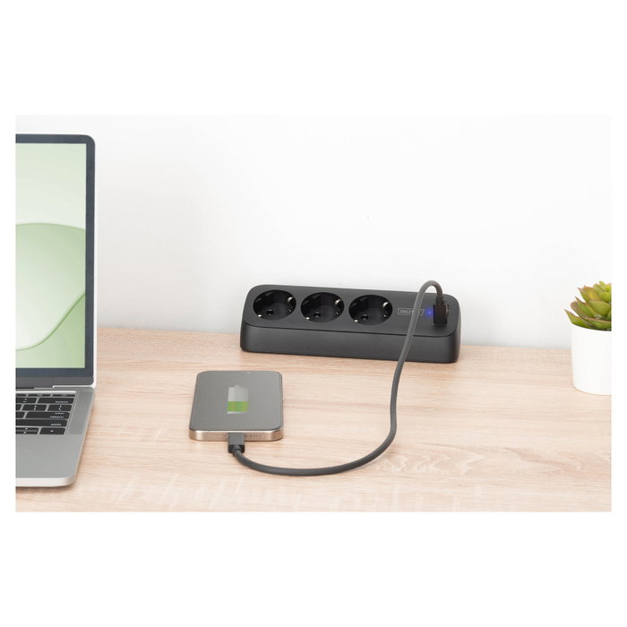 Digitus Regleta de enchufes 3x AC + 2 USB-A + 1 USB-C Negro 1,5m