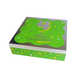 Imagiland Set de Cumpleaños 4 Años Sca002 - Caja Regalo con Luces, Música, Proyector, Mosaicos, Puzle y Juegos en Español
