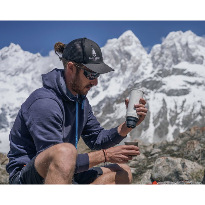 OutIn Nano Cafetera de espresso portátil blanca