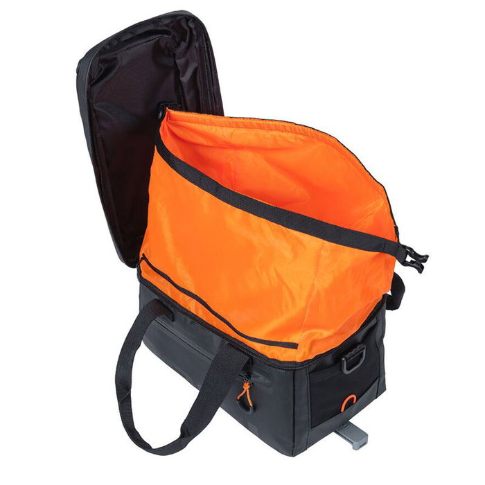 Basil Miles Tarpaulin Bolsa Portaequipajes Trasera Impermeable 7L Negro Naranja Basil Miles Tarpaulin Bolsa Portaequipajes Trasera Impermeable 7L Negro Naranja