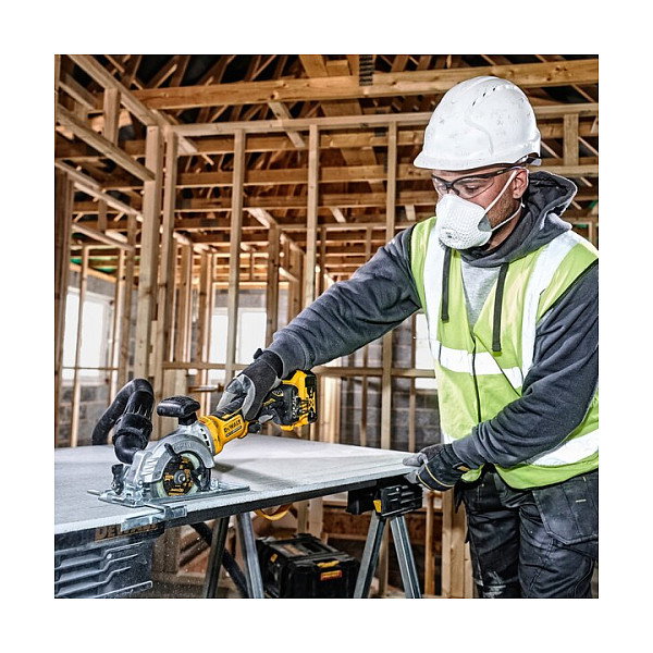 DeWalt DCS571N-XJ Sierra Circular de 54V Sin Cable (con Batería)