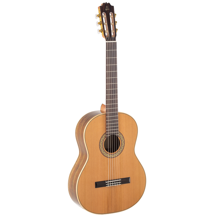 Guitarra Clásica Admira A8 Serie Artesanía Guitarra Clásica Admira A8 Serie Artesanía