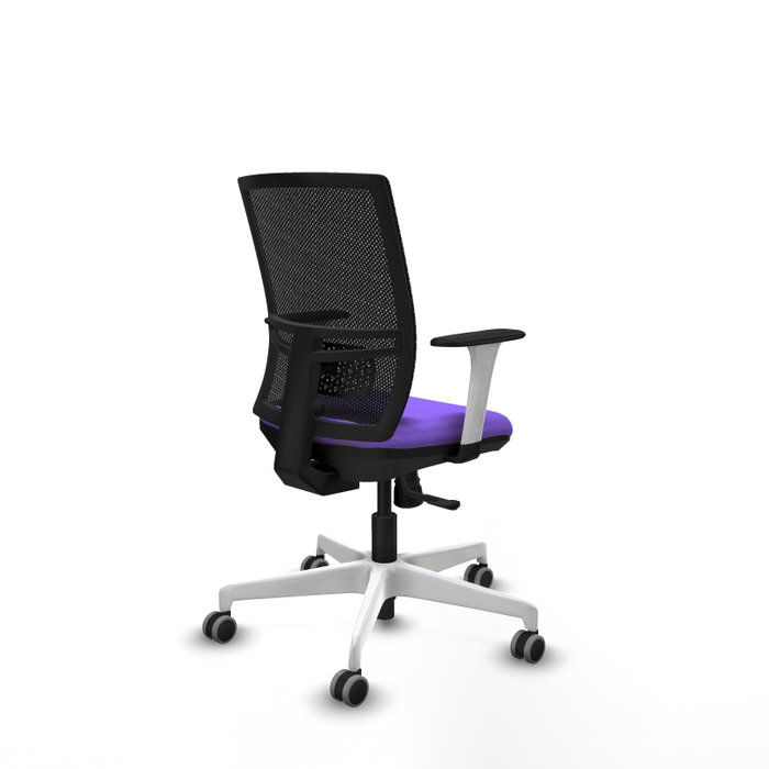 PIQUERAS Y CRESPO Silla de oficina Yunquera con mecanismo Sincro, Lila y Negro PIQUERAS Y CRESPO Silla de oficina Yunquera con mecanismo Sincro, Lila y Negro