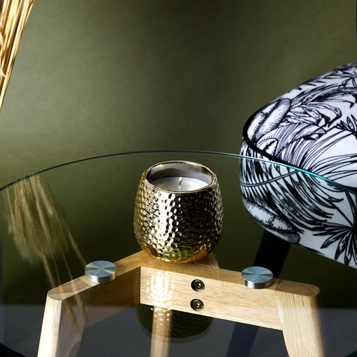 Home Deco Factory Vela Martilleada Dorada Lounge perfumada almizcle 9 cm