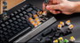 Razer BlackWidow V4 75% con interruptores Razer Orange táctiles, Negro