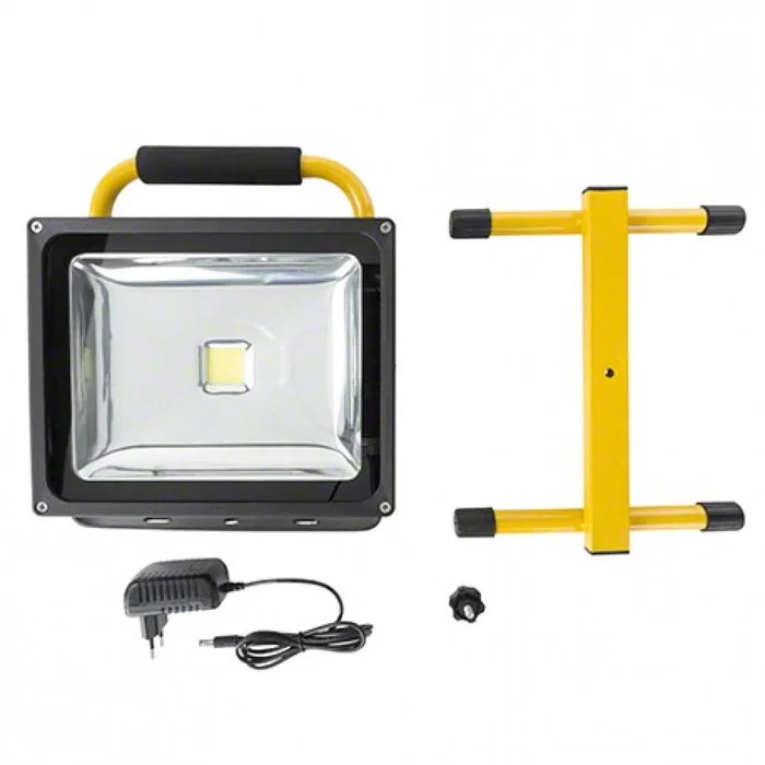 Foco Proyector LED 30W 3000Lm IP65 con Batería Recargable, Autonomía 3h, Alcance 5-12m, Ideal para Emergencias y Obras