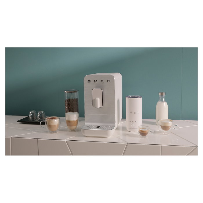 Smeg BCC11WHMEU Máquina Espresso Totalmente Automática 1,4 L 1350 W Blanco