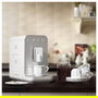 SMEG Máquina Espresso Automática con Molinillo Integrado - BCC11WHMEU - Blanco - 19 Bar, 7 Bebidas, 1350 W