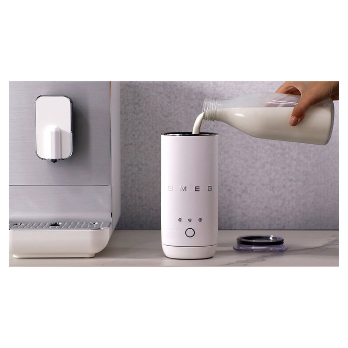 Smeg BCC11WHMEU Máquina Espresso Totalmente Automática 1,4 L 1350 W Blanco