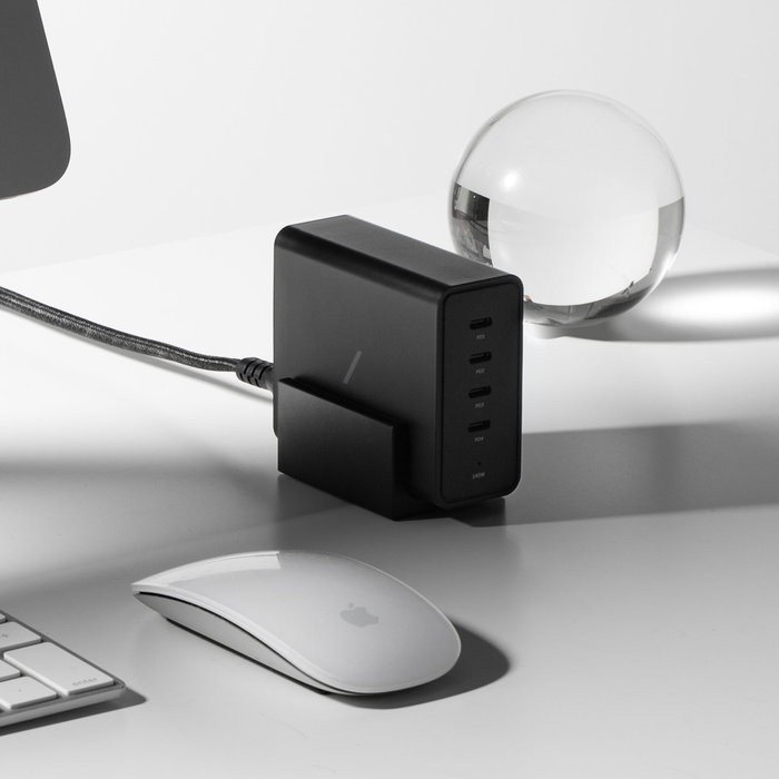 Native Union 140W Type-C PD GaN Fast Desktop Charger Black Native Union 140W Type-C PD GaN Fast Desktop Charger Black
