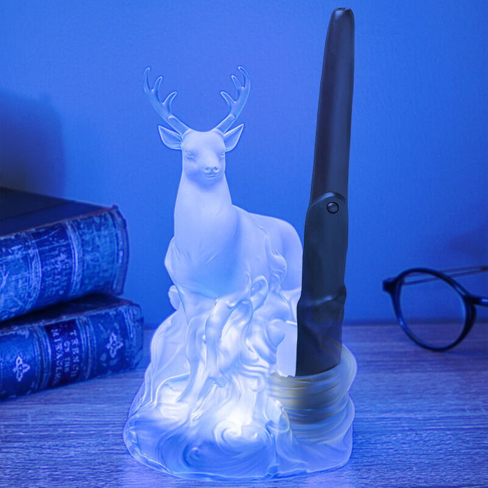Paladone Lámpara Patronus Ciervo con Varita Control Remoto, Luz LED Decorativa Harry Potter