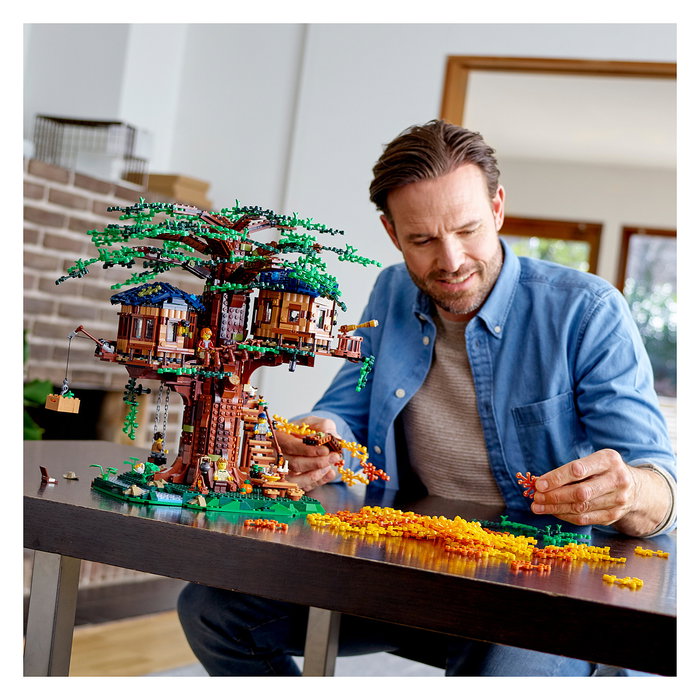 LEGO Ideas - Tree House 21318, Juego de Construcción, 3036 Piezas, Edad 16+