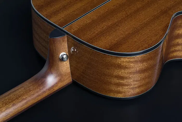 Takamine Guitarra GN30E/A Dreadnought Acústica Eléctrica - Brown Sunburst Takamine Guitarra GN30E/A Dreadnought Acústica Eléctrica - Brown Sunburst