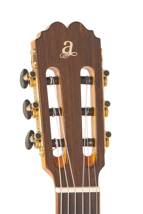 Admira Guitarra Clásica Triana Serie Flamenco Cutaway Admira Guitarra Clásica Triana Serie Flamenco Cutaway