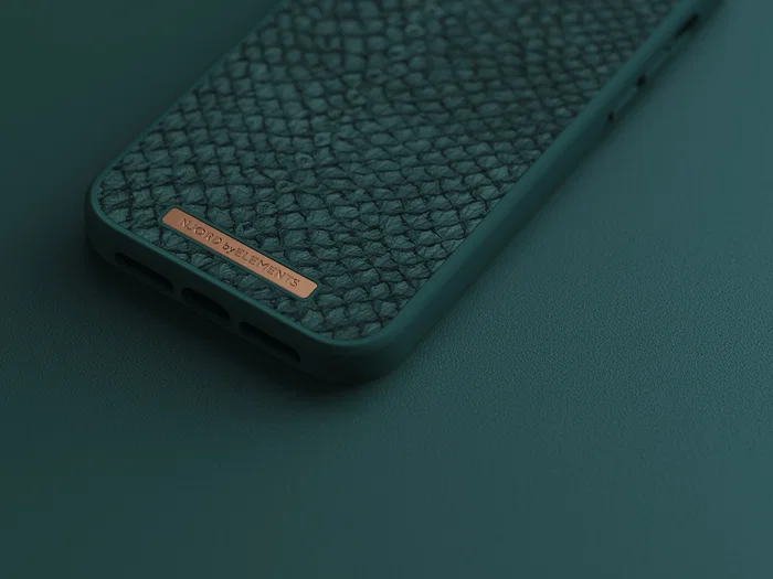 Njord Funda MagSafe para iPhone 14 Plus Compatible con Carga Inalámbrica, Hecha de Piel de Salmón Verde, Certificación Militar MIL-STD-810H, Protección Contra Caídas de 2 Metros