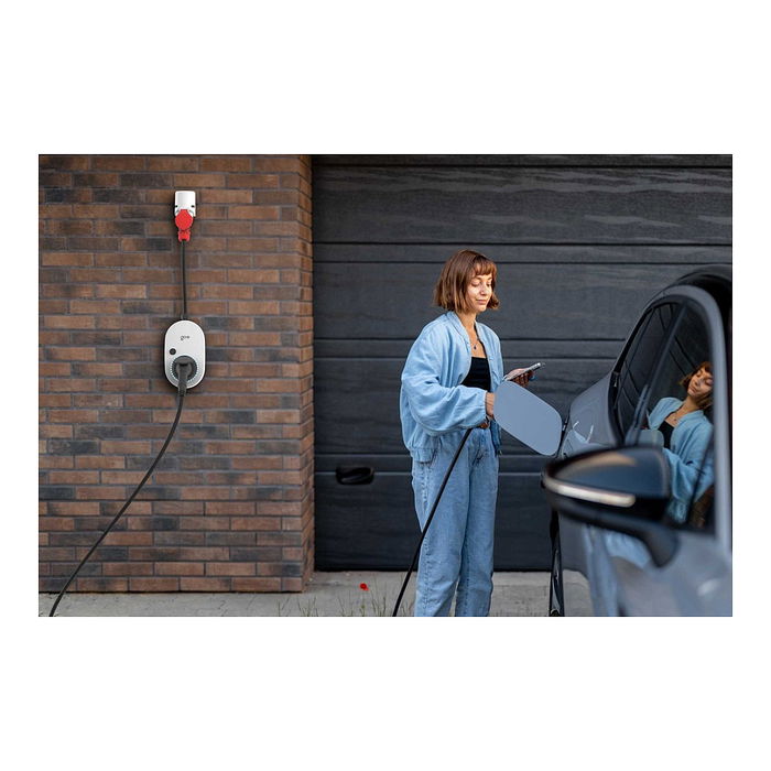 go-e Charger Gemini flex 2.0 Estación de carga móvil 11 kW (16A 3-fases) con 4G/LTE, color blanco/negro