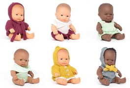 Juego Educat.Miniland Set 6 Muñecos 21Cm Con Ropa (3-6 Años)