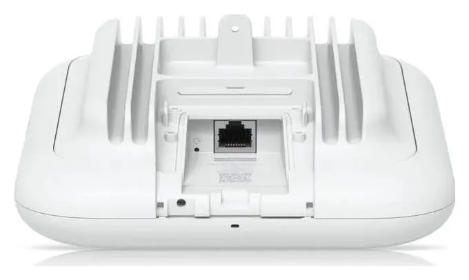 Ubiquiti U7 Pro Outdoor WiFi 7 con IP67 y 2.5 GbE